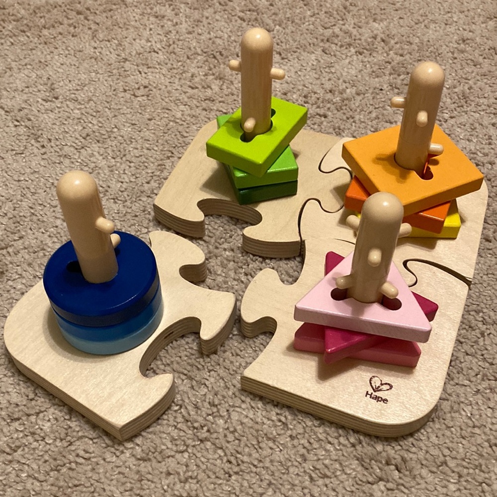 Hape toddler puzzle EUC